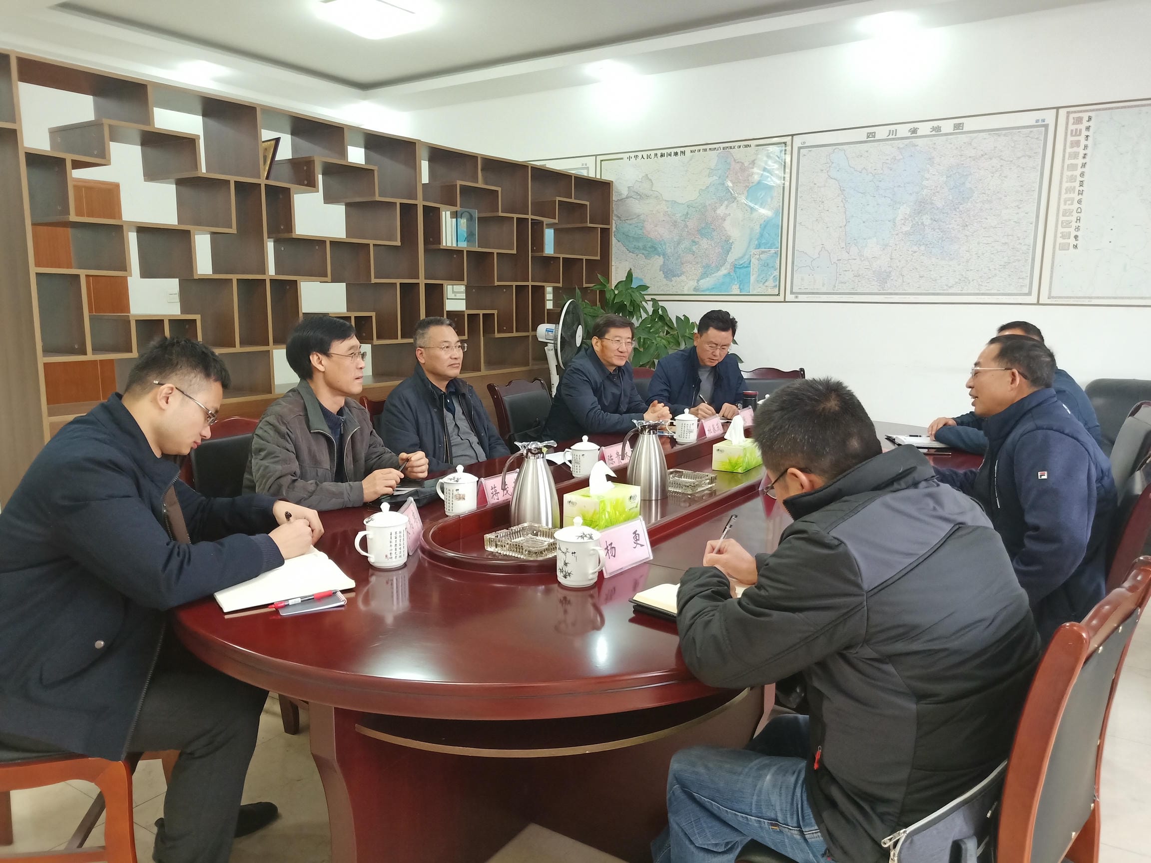 陈贵林局长赴甘洛县调研脱贫攻坚事情_社会责任_外围正规开云登录_尊时凯龙有限责任公司