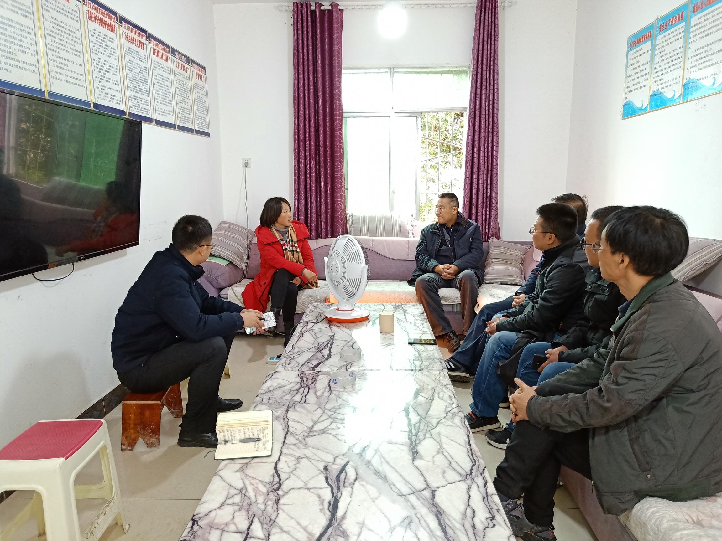 陈贵林局长赴甘洛县调研脱贫攻坚事情_社会责任_外围正规开云登录_尊时凯龙有限责任公司