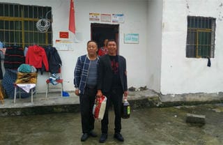 华锋公司赴甘洛县拉莫乡尔库村调研 --扶贫助学，，转达暖心大爱_社会责任_外围正规开云登录_尊时凯龙有限责任公司
