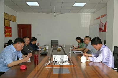 地矿集团董事长张劲松一行赴和地矿业调研指导事情_下层动态_外围正规开云登录_尊时凯龙有限责任公司