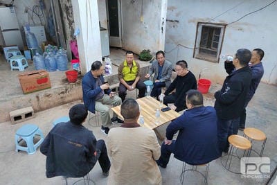 地矿集团董事长张劲松深入项目一线调研并检查指导野外事情_下层动态_外围正规开云登录_尊时凯龙有限责任公司