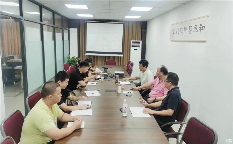 测绘公司向导赴下层调研，，，，，开展“送清凉”活动